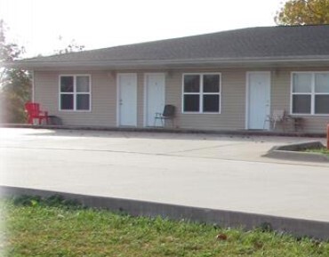 property at 1009 Briarwood Rd