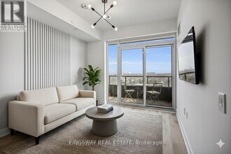 2088 James St in Burlington, ON - Building Photo - Building Photo