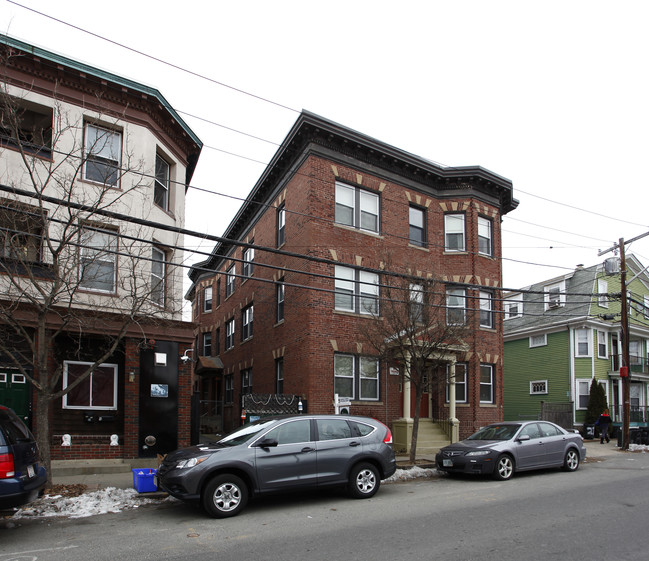 15 Harbor St in Salem, MA - Foto de edificio - Building Photo