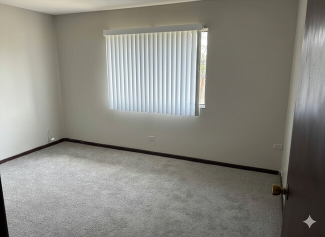 16622 Theresa Ln in Tinley Park, IL - Building Photo - Building Photo