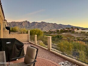 5926 N Campo Abierto, Unit 2F in Tucson, AZ - Building Photo - Building Photo