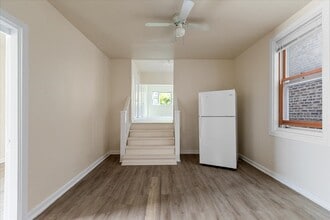 4450 S Wood St in Chicago, IL - Building Photo - Building Photo