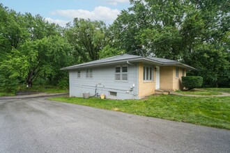 3013 67th St in Urbandale, IA - Building Photo - Building Photo