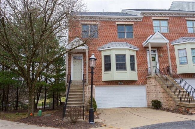 680 Highpointe Dr in Pittsburgh, PA - Building Photo - Building Photo