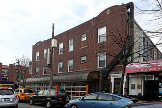 35-02 Ditmars Blvd in Astoria, NY - Building Photo - Building Photo