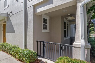 8623 Via Trieste Dr in Windermere, FL - Building Photo - Building Photo