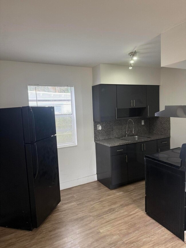 650 SW 15th Ave in Fort Lauderdale, FL - Building Photo - Building Photo