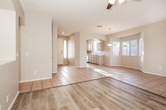 8713 N 58th Ln in Glendale, AZ - Building Photo - Building Photo