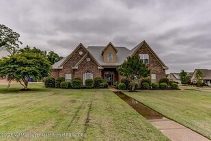 1862 Danas Cove in Hernando, MS - Building Photo