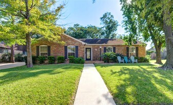 1107 Blue Willow Dr in Houston, TX - Building Photo