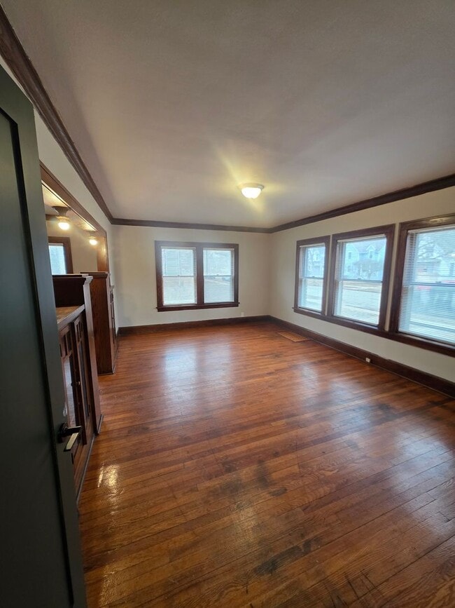 property at 1321 Parmele St