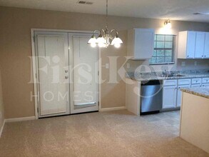 2672 Windrock Ct in Ellenwood, GA - Building Photo - Building Photo