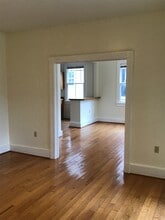 5714 Willow St, Unit 1st floor in New Orleans, LA - Foto de edificio - Building Photo