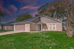 1010 Valley Ranch Dr in Katy, TX - Building Photo
