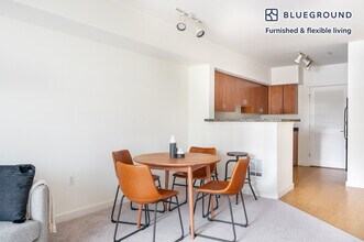 10495 NE 4th St-Unit -FL4-ID320 in Bellevue, WA - Building Photo - Building Photo