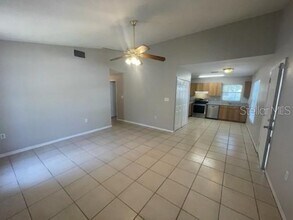 3611 Bishop Eddie Newkirk Wy in Tampa, FL - Building Photo - Building Photo