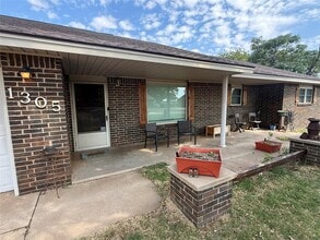 1305 E Andy St in Altus, OK - Building Photo - Building Photo