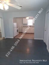 1230 Hemphill Rd in Burton, MI - Foto de edificio - Building Photo