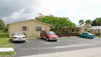 281 NW 40th St in Oakland Park, FL - Foto de edificio - Building Photo