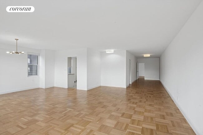 340 E 64th St in New York, NY - Building Photo - Building Photo