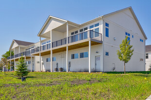 2306 Pleasant View Dr in North Mankato, MN - Foto de edificio - Building Photo