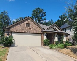 412 Auburn Pines Dr in Montgomery, TX - Building Photo