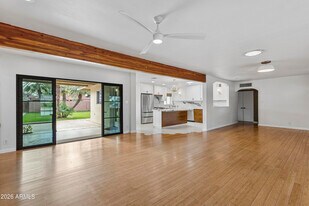 4213 E Lewis Ave in Phoenix, AZ - Building Photo