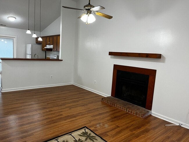 131 Twin Wood Dr in Havelock, NC - Building Photo - Building Photo