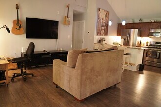 1033 Woodside Ave in Charlotte, NC - Building Photo - Building Photo