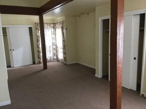 22321 H St, Unit A in Santa Margarita, CA - Foto de edificio - Building Photo