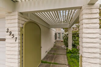 2957 Seaview Ave in Ventura, CA - Building Photo - Building Photo