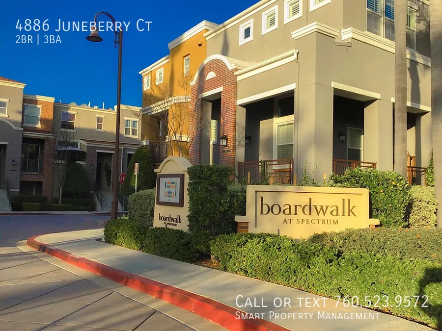 4886 Juneberry Ct in San Diego, CA - Building Photo