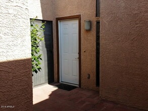 18 E Coral Gables Dr in Phoenix, AZ - Building Photo - Building Photo