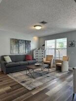 617 NE 3rd Ave in Delray Beach, FL - Building Photo