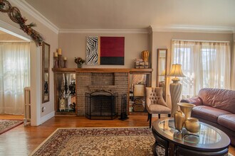 7741 S Chappel Ave in Chicago, IL - Building Photo - Building Photo