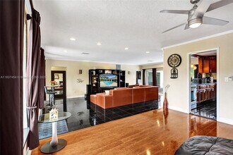 1155 S Biscayne Point Rd in Miami Beach, FL - Building Photo - Building Photo