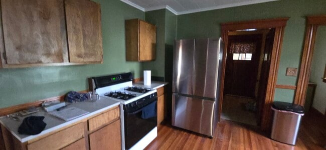54 Hoffman St, Unit Floor floor in Torrington, CT - Building Photo - Building Photo