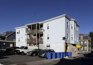 198 Broadway St in Lowell, MA - Building Photo - Building Photo