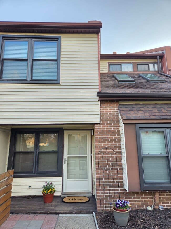 36 Heather Ct in Newtown, PA - Foto de edificio - Building Photo