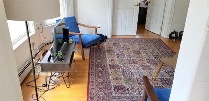 25 Ibbetson St, Unit 1 in Somerville, MA - Foto de edificio - Building Photo