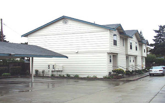 19941 Redwood Rd Apartments