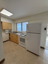 3408 Waialae Ave in Honolulu, HI - Building Photo