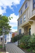 257 W 3rd St in Boston, MA - Building Photo - Building Photo