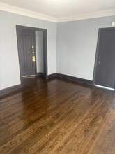 10919 S Vernon Ave in Chicago, IL - Foto de edificio - Building Photo