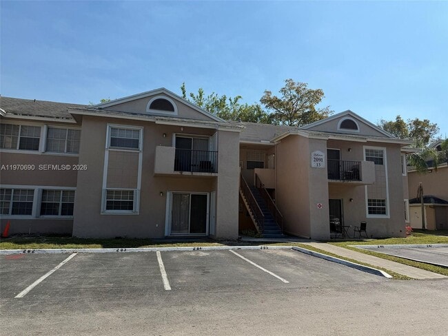 2091 NW 96th Terrace in Pembroke Pines, FL - Building Photo - Building Photo