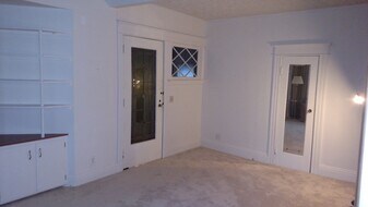 2504 Chili Ave, Unit 2 in Rochester, NY - Building Photo