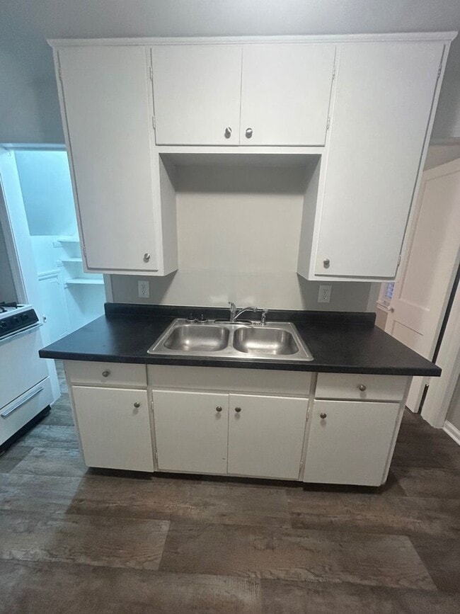 property at 815 12th St NW