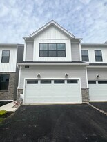 406 Hartnup St in Malvern, PA - Building Photo