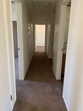 1028 Heartwood Way in Hanford, CA - Building Photo - Building Photo