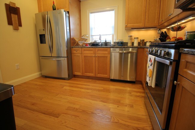 50 Carleton St, Unit 1x